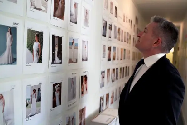 Michael Panayotis har skabt et unikt brudekjolekoncept